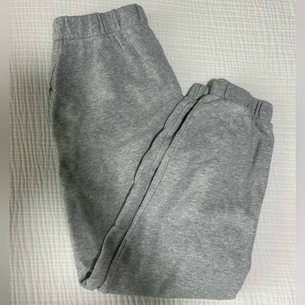 Brandy Melville John Galt Grey Rosa Sweatpants
